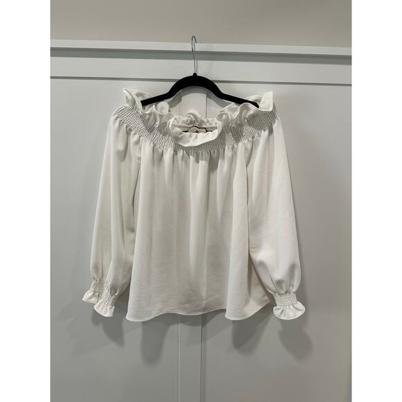 Tuckernuck Marguerite Off the Shoulder Blouse Size M - Picture 2 of 5